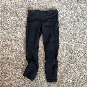 Black Lulu leggins cropped